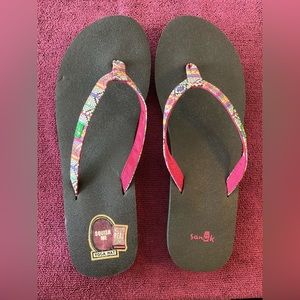 Sanuk Yoga Mat flip flop sandals Women’s size 8